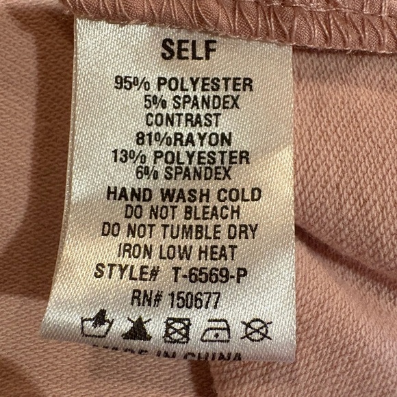 Strut & Bolt Women's Pink Satin Top size L - Picture 5 of 11